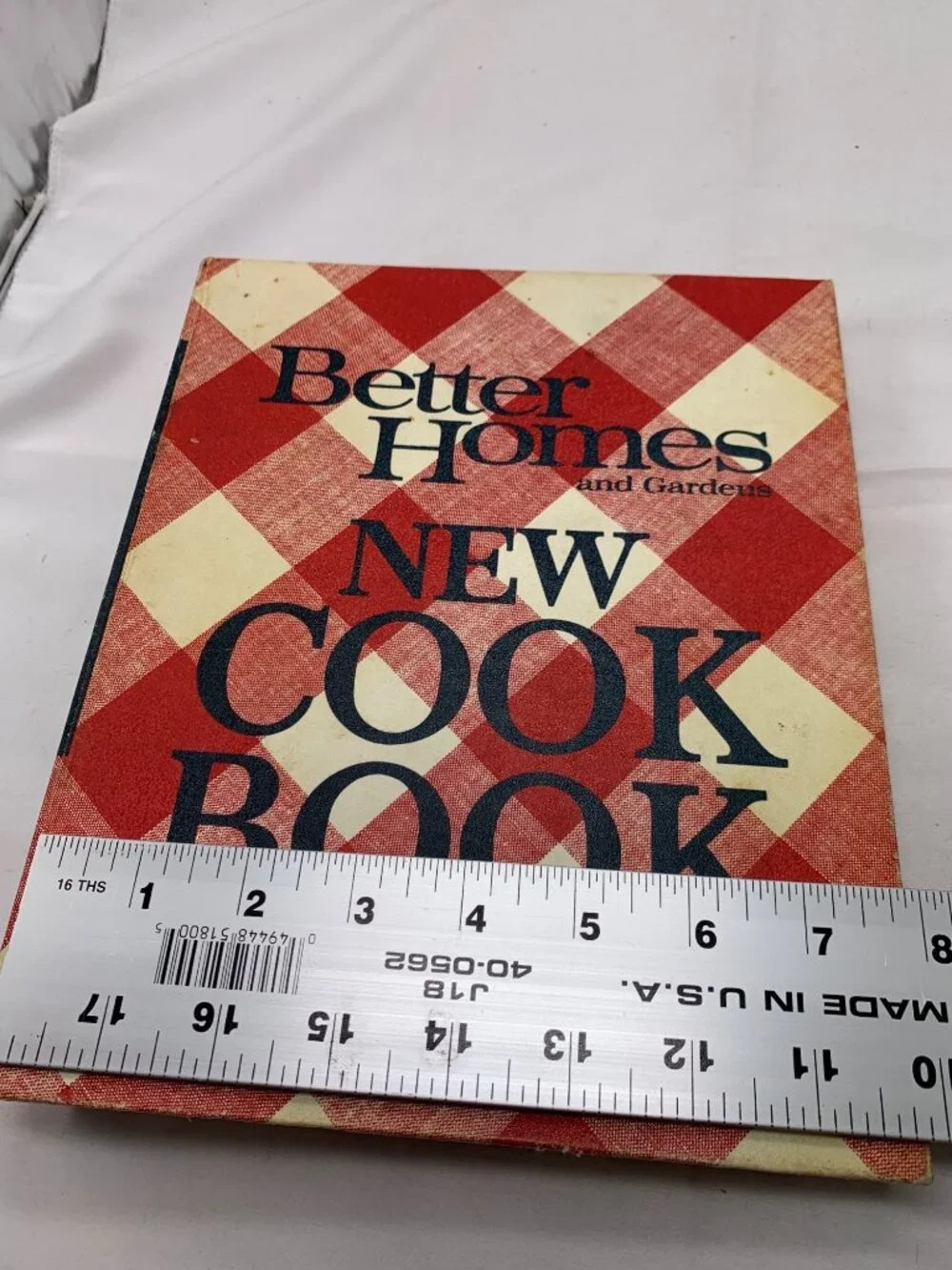 1968 Better Homes And Gardens New Cookbook Hardcover Ring-Bound Red Plaid